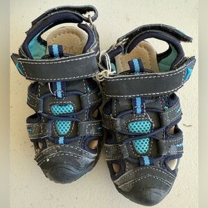 Kids beach/sand shoes